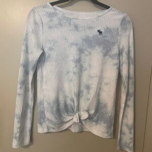 Abercrombie kids long sleeve top with front tie size 13/14